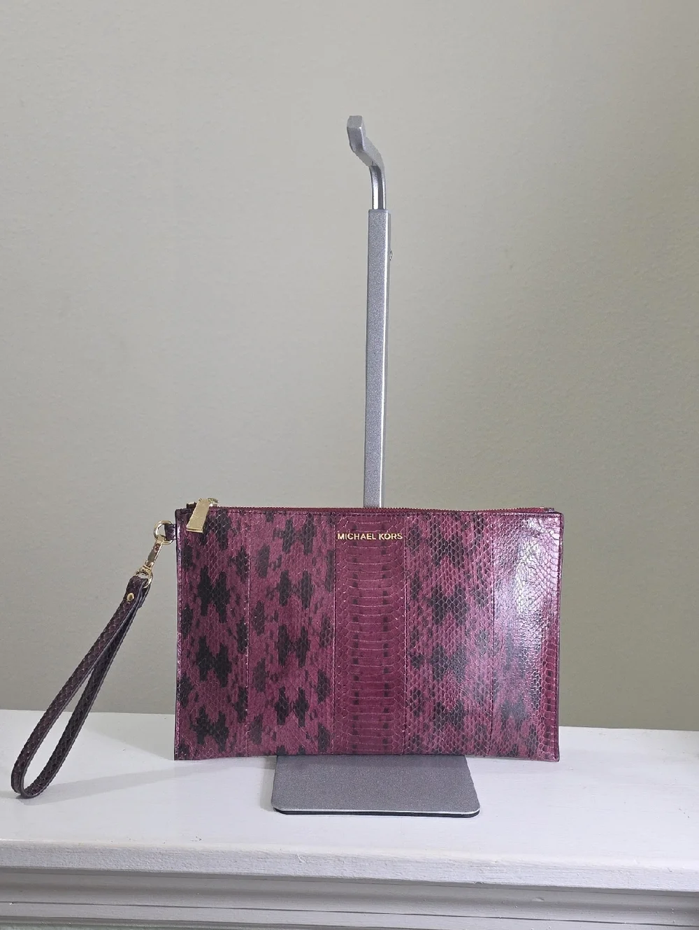 Michael Kors Purple/Gold Geniune Snake Skin Large Leather Wristlet EUC - Picture 13 of 13